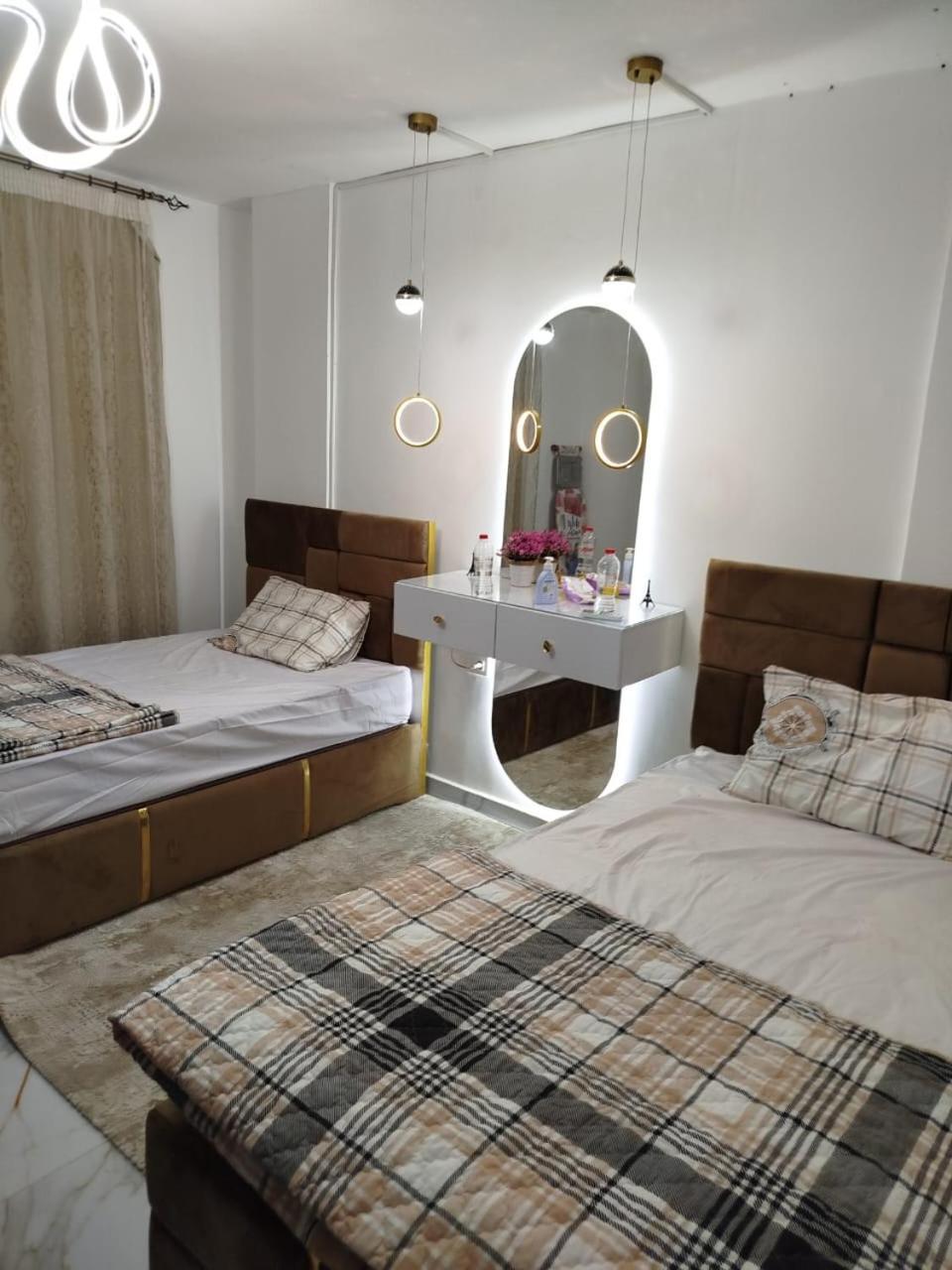 كمبوند المعادى جاردنز بجوار كمبوند البارون سيتي و نادى الصيد القطاميه على الطريق الدائري Apartment *