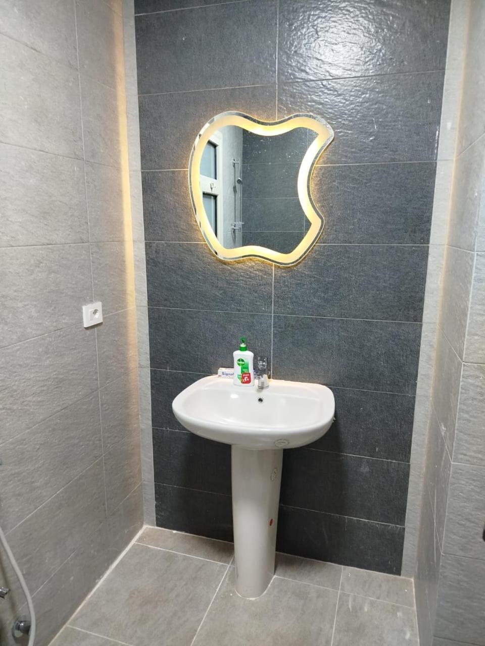 Apartment كمبوند المعادى جاردنز بجوار كمبوند البارون سيتي و نادى الصيد القطاميه على الطريق الدائري *